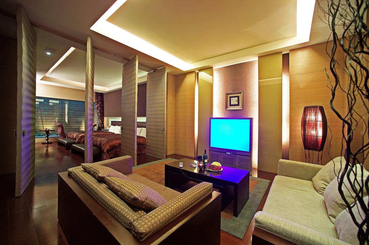 Spring Spa Motel Dali Екстериор снимка
